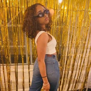 Meet your Posher, Jamilat